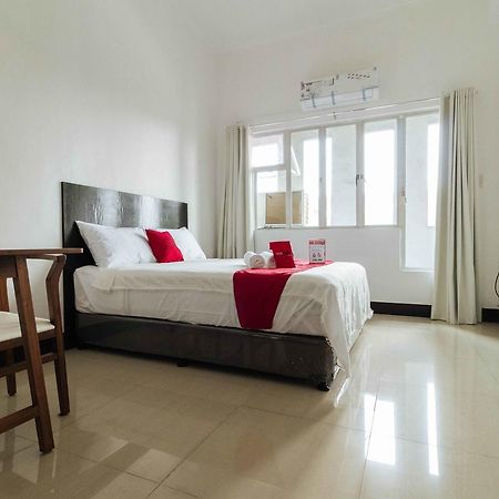 Reddoorz Plus At Banawe Кесон-Сити Экстерьер фото