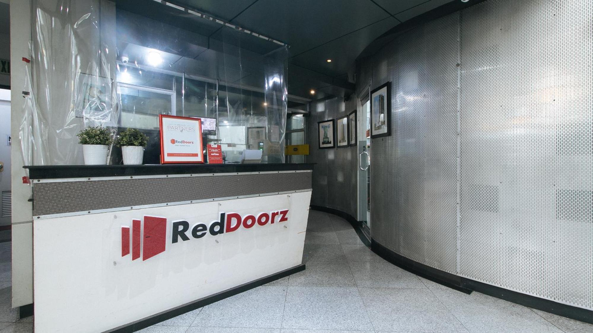 Reddoorz Plus At Banawe Кесон-Сити Экстерьер фото