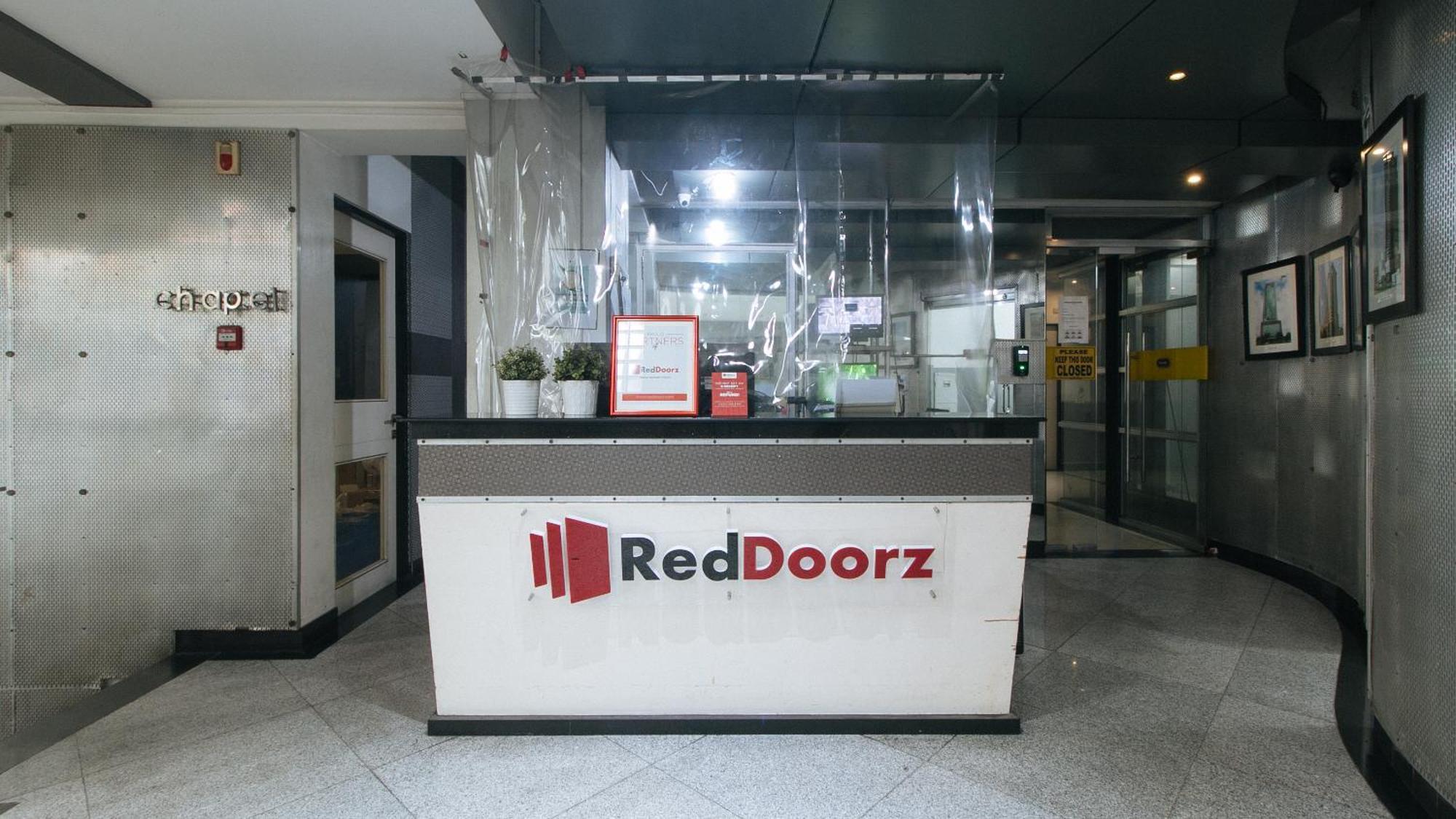 Reddoorz Plus At Banawe Кесон-Сити Экстерьер фото