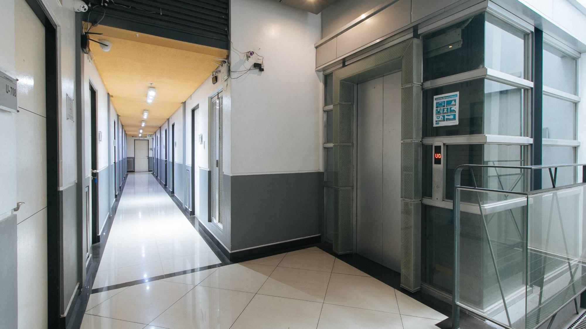 Reddoorz Plus At Banawe Кесон-Сити Экстерьер фото