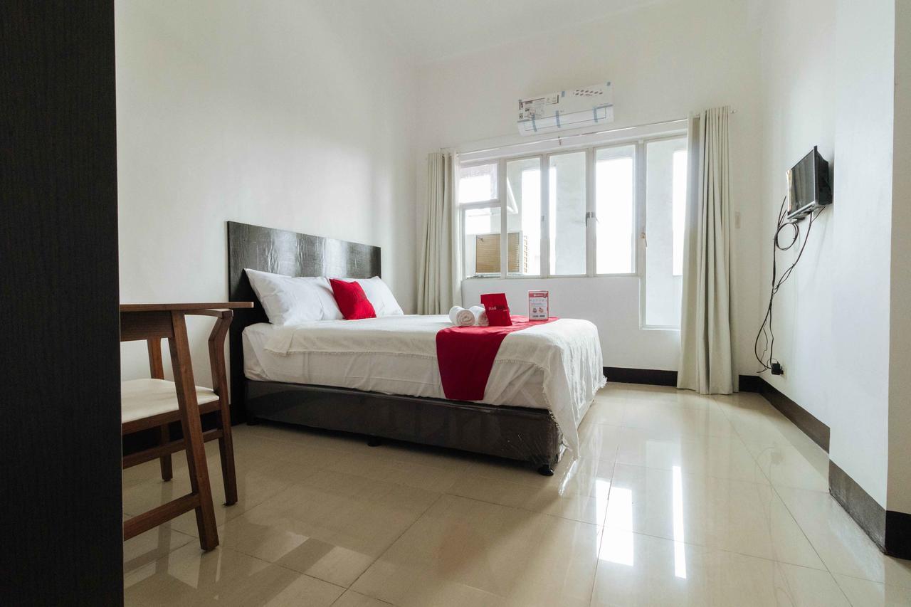 Reddoorz Plus At Banawe Кесон-Сити Экстерьер фото