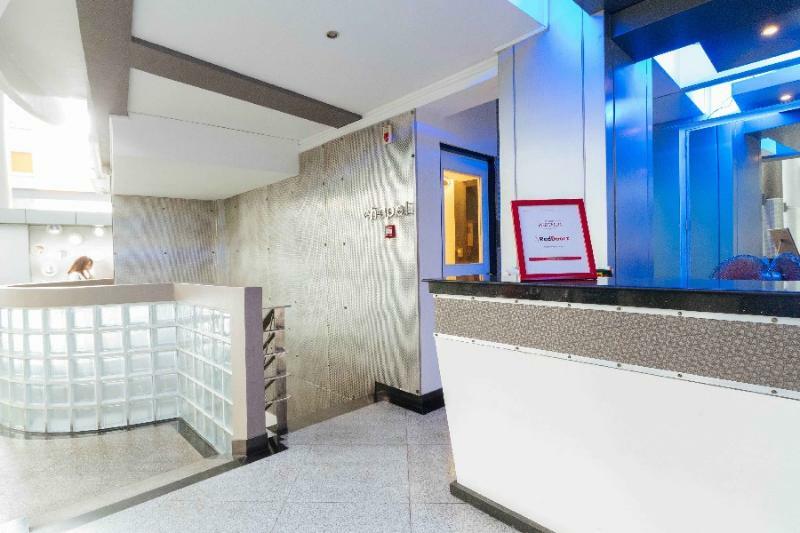 Reddoorz Plus At Banawe Кесон-Сити Экстерьер фото